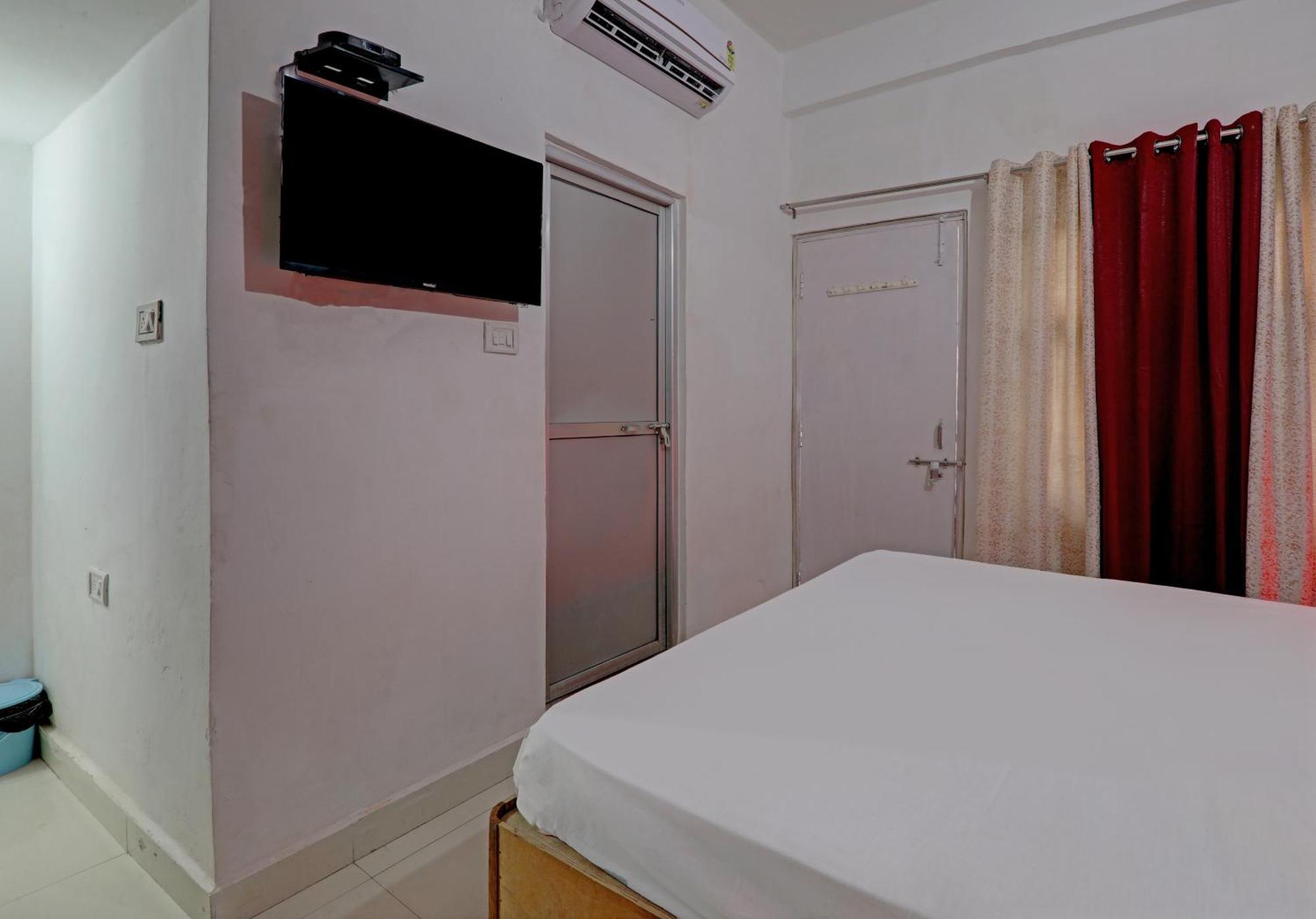 Hotel O Surya Inn Pura Raghunāth エクステリア 写真