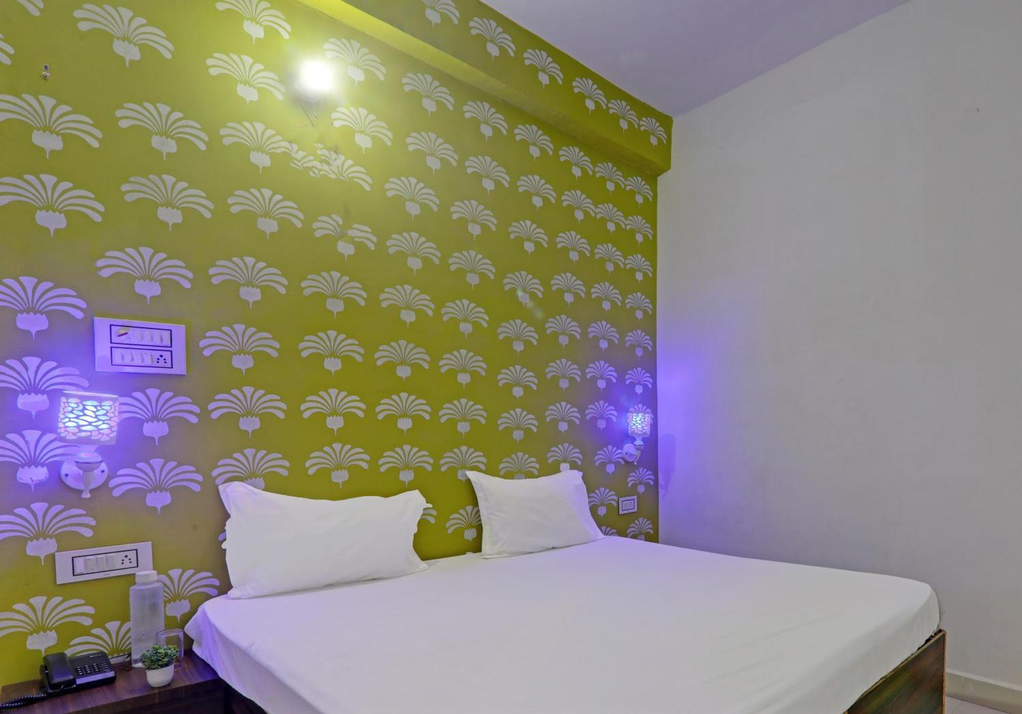 Hotel O Surya Inn Pura Raghunāth エクステリア 写真